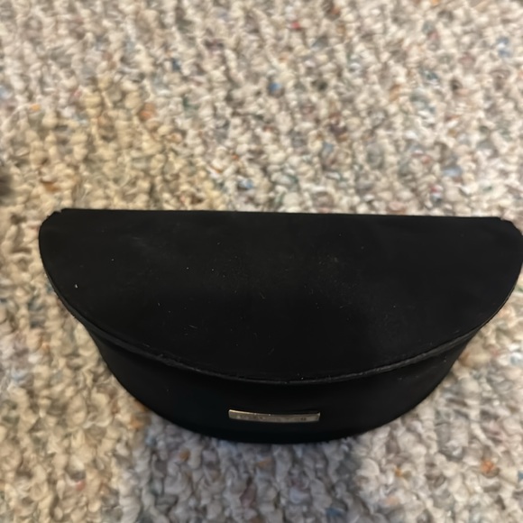 Beautiful Gucci brown gradient sunglasses with suede case and cloth! - Picture 10 of 12